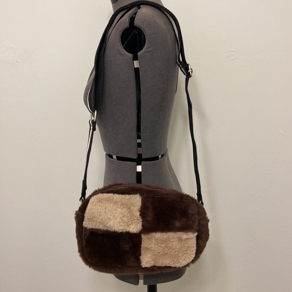 NWT MSRP 50$ Skinnydip London Camera Crossbody Fluff Faux Fur Bag Brown